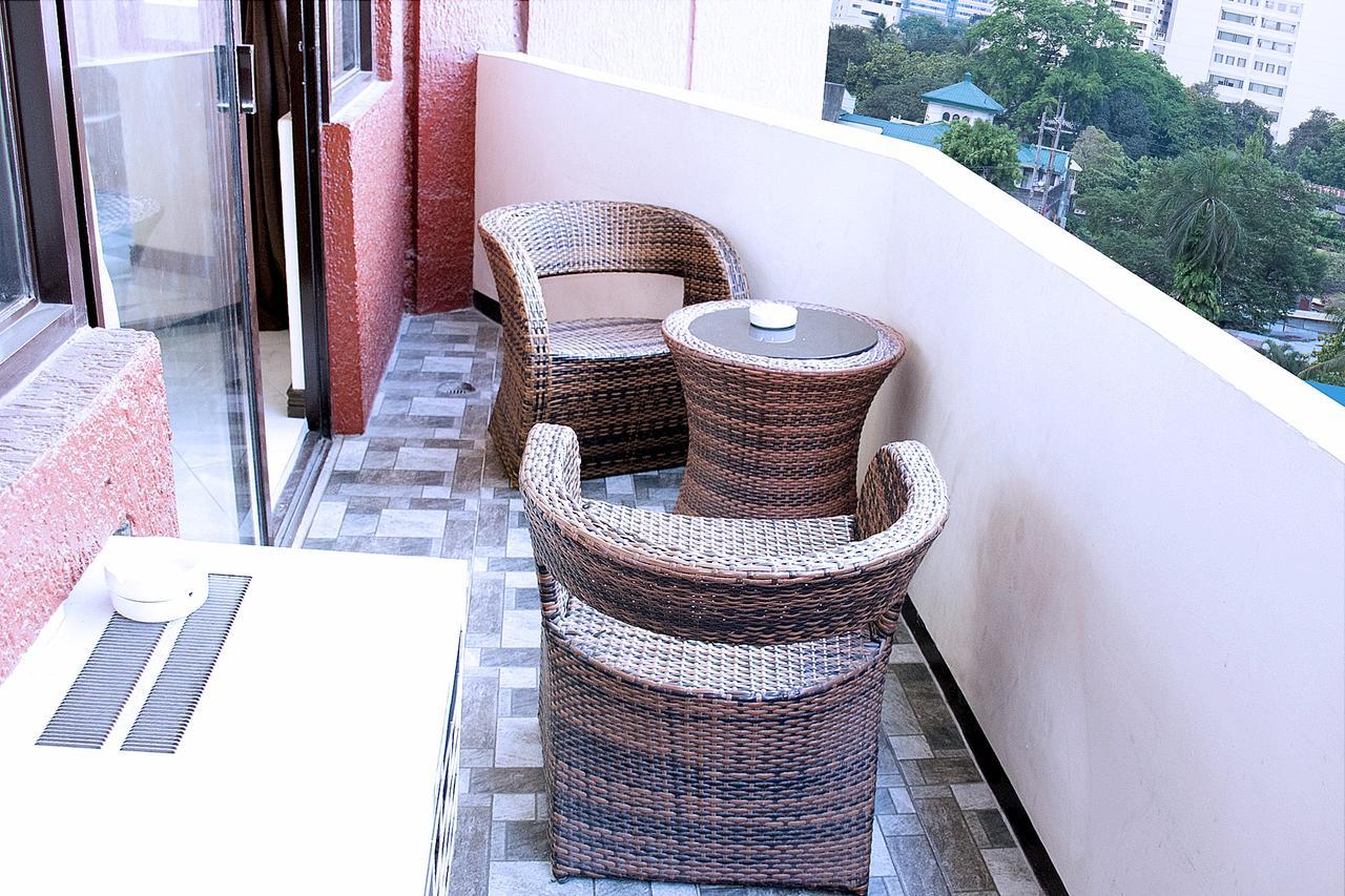 Manila Bay Serviced Apartments Exteriör bild