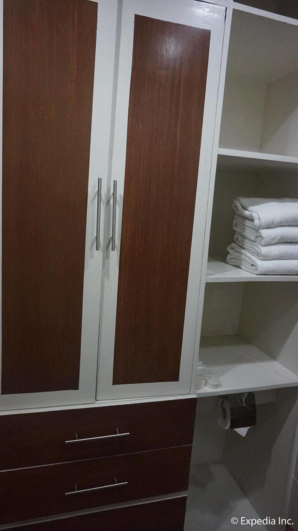 Manila Bay Serviced Apartments Exteriör bild