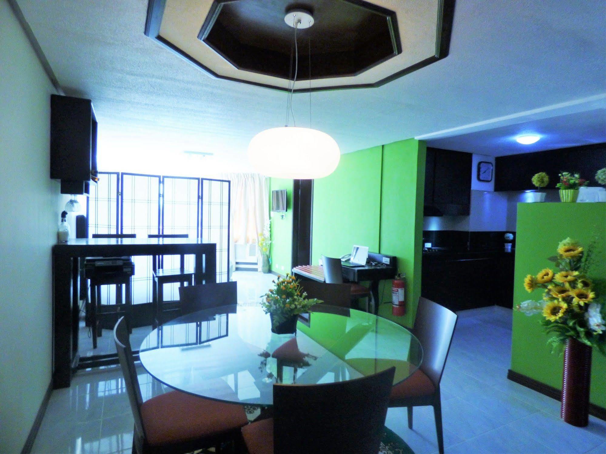 Manila Bay Serviced Apartments Exteriör bild