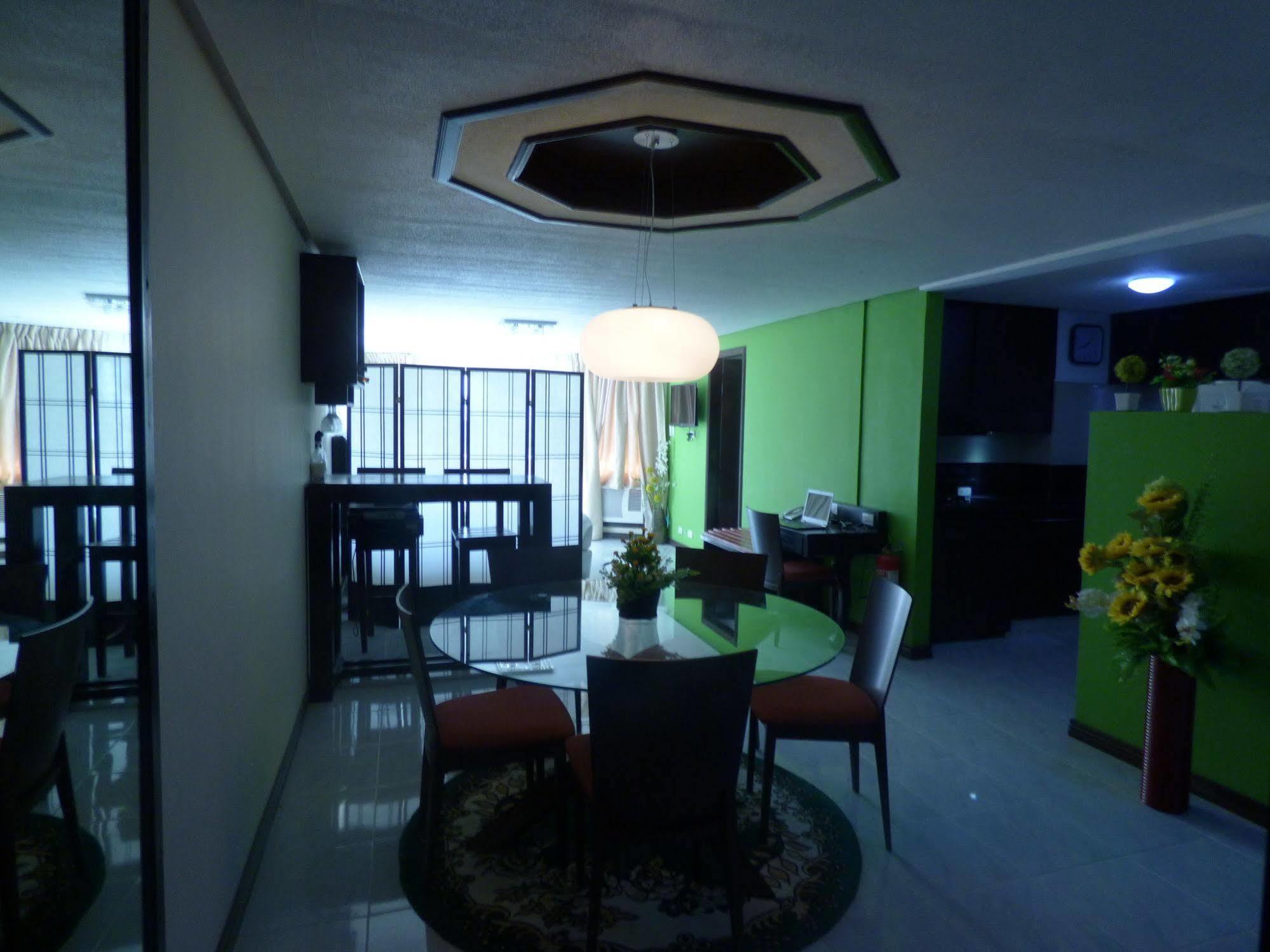 Manila Bay Serviced Apartments Exteriör bild