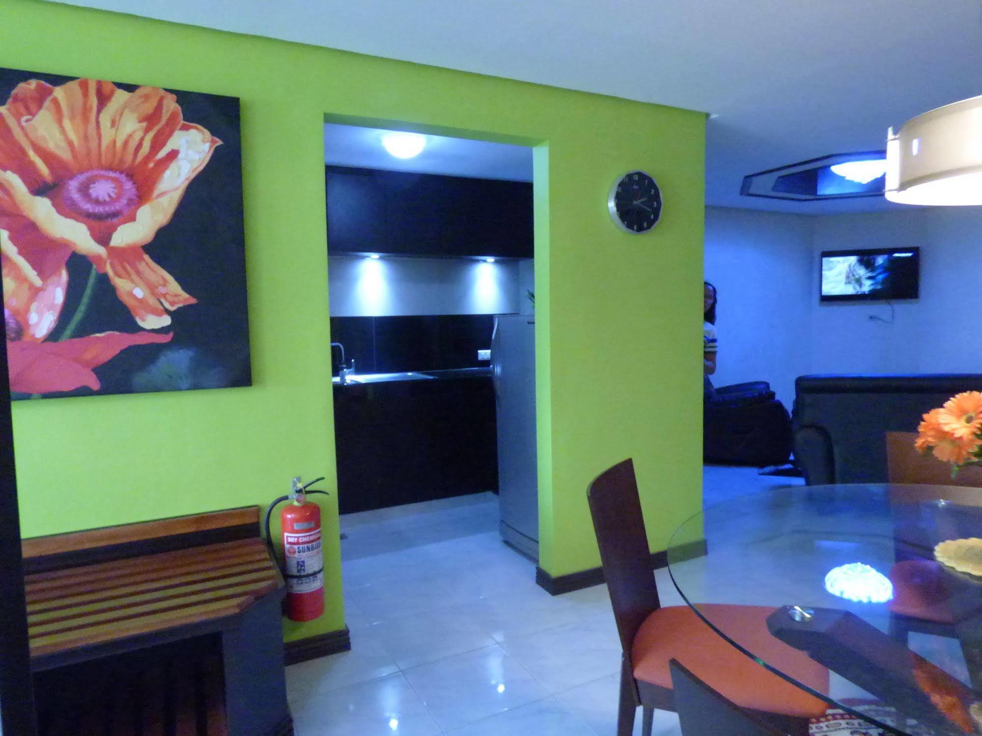 Manila Bay Serviced Apartments Exteriör bild